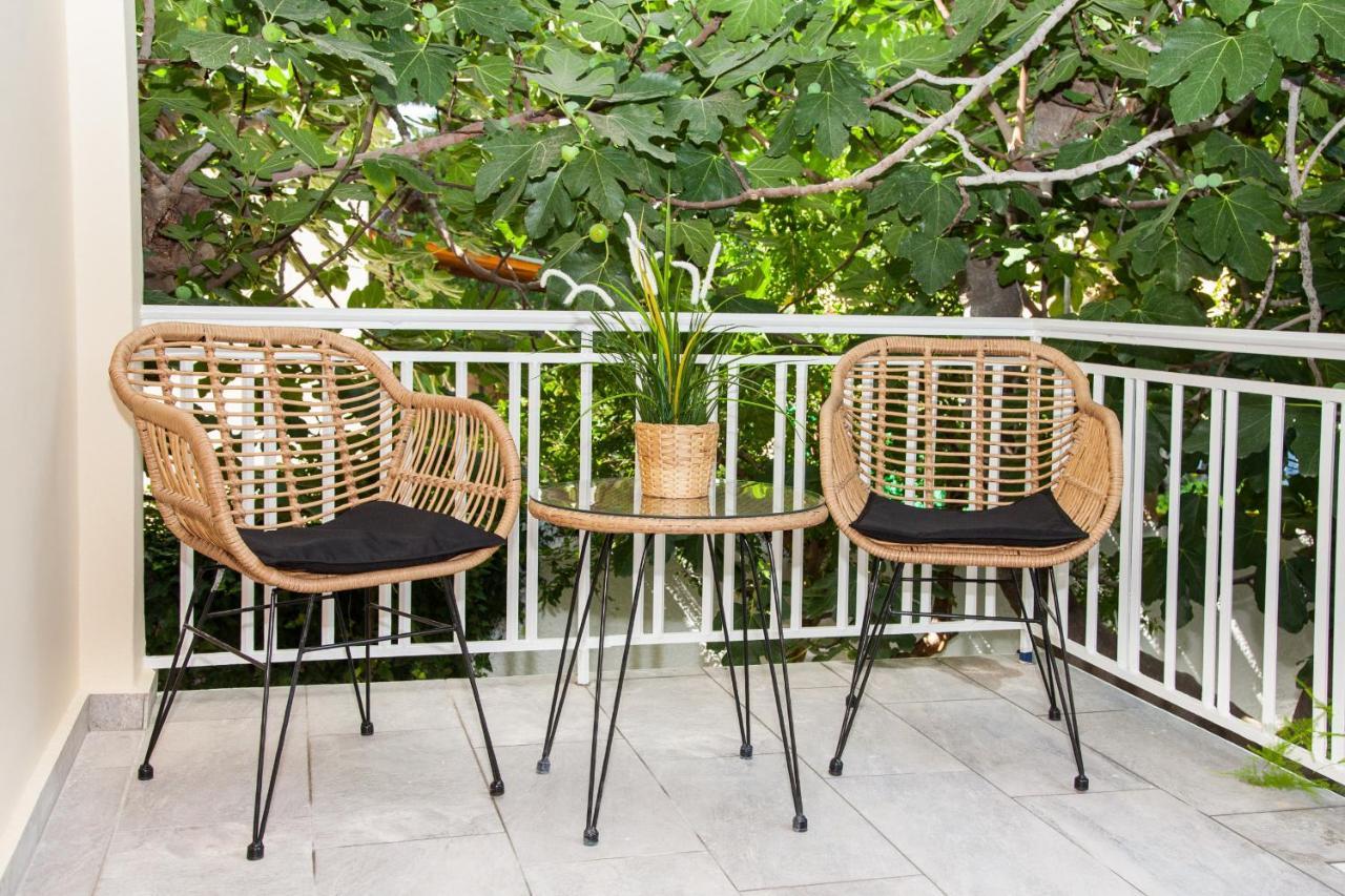 Sunny And Minimal Apt In Glyfada With 3 Bdrm Atena Exterior foto